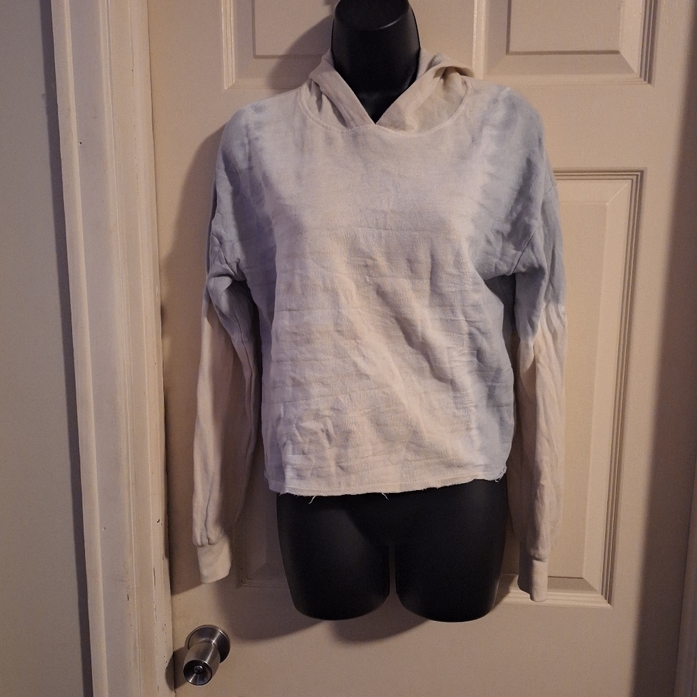 Hippi rose NWT hoodie size small
